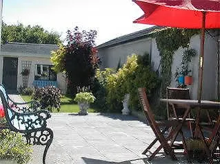 Ross House Hotel